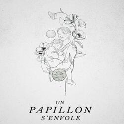 Un papillon s’envole