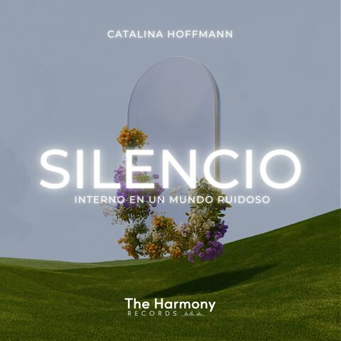 Silencio Interno en un Mundo Ruidoso