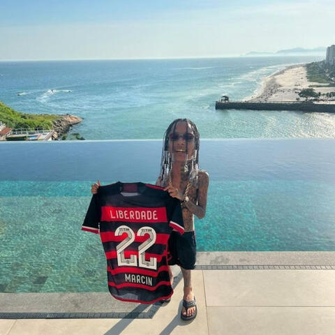 NO FUNDO ELA SABE QUE ADORO ESSA VIDA vs TAMBORZAO RJ