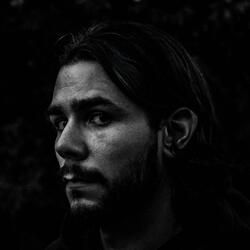 Umbra Timpului (Extended Version)