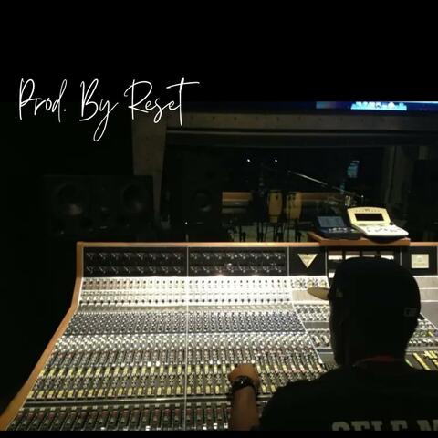 SunTrust (feat. Ma'VieChi)