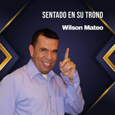 Sentado en Su Trono