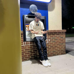 Mukbang (feat. Trip$tar)