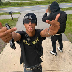 Glory Hole (feat. Trip$tar)