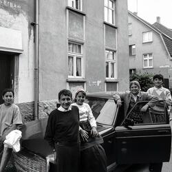 Between Two Worlds (Deep Oriental House)