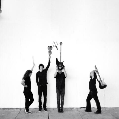 Maldita estrella en un rincon (Radio Edit)