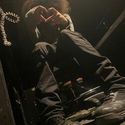 die with you (feat. Dexxtrin)