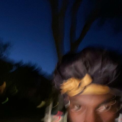 D4RKB3D (feat. DARKNESSFRL)