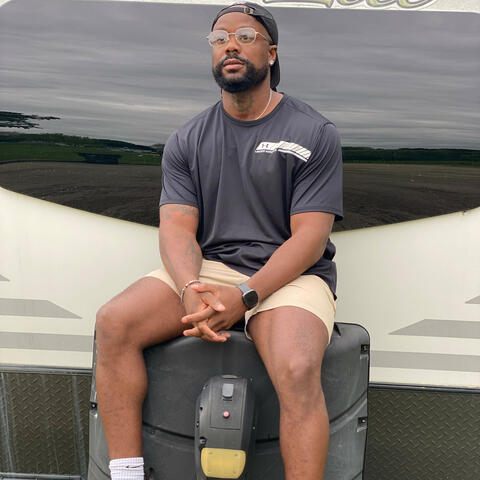 Born to get the cake