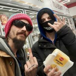 PRIMALF5 (feat. eu sunt eu)