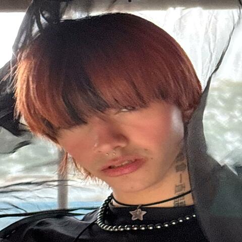 dontgiveafuck凸(•̀_•́)凸