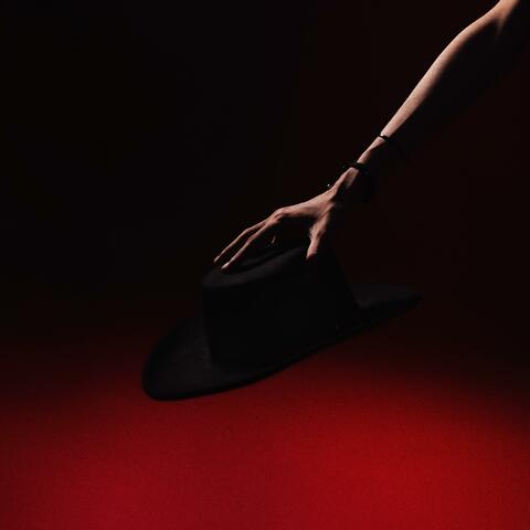 RED ROOM