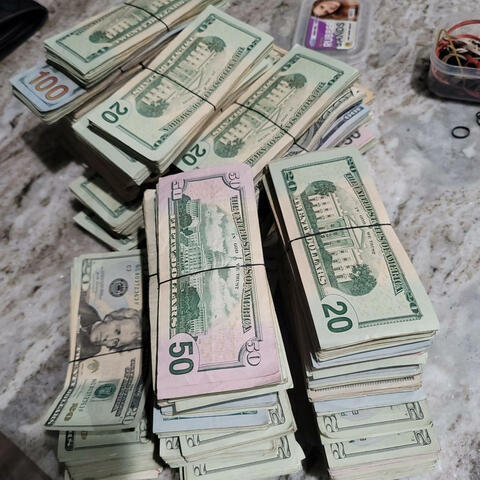 Dishy Dishy Ice Cream (feat. Mariboy Mula mar)