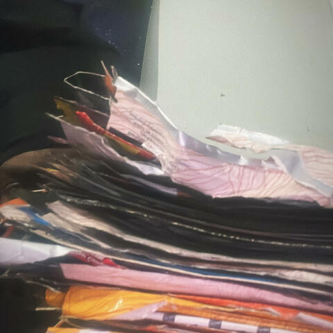 Dog house blues (feat. Jstaxx)