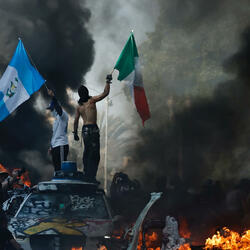 2000 SOLDIERS (PEEKABOO) (feat. Ghostminus & Fxber)