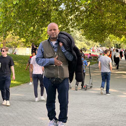 UN AMOR ENTRE LA ESPADA Y LA PARE