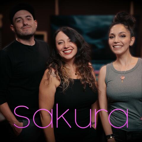 Sakura (Yo Te Atrapo, Tú Me Atrapas) (feat. Cristina Hernández)