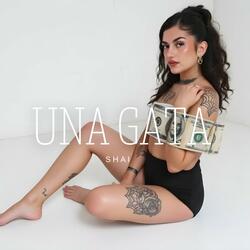 UNA GATA