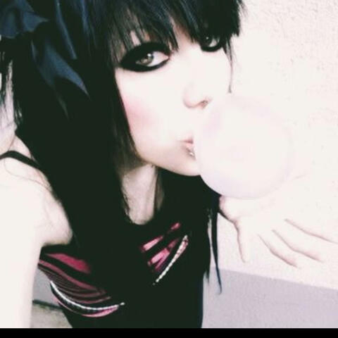 BUBBLEGUM (feat. Mia petite)