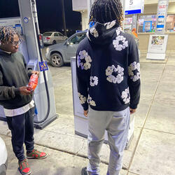 Show feet (feat. xaeystar & 4orich)