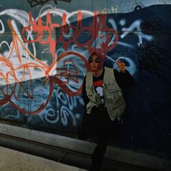 ENTRE SERPIENTES (feat. ANXCK)