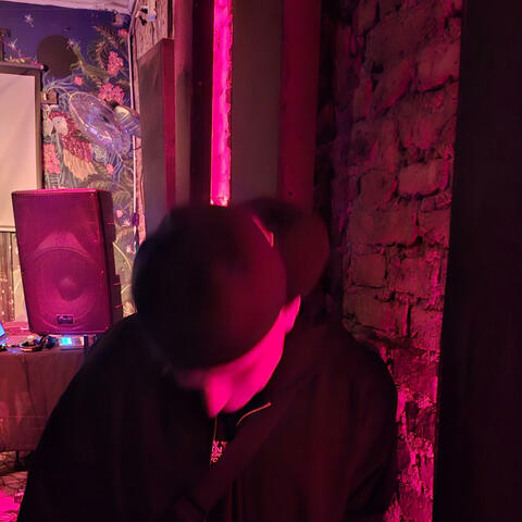 tenerte conmigo (feat. Tomi Sacred & oski1k)