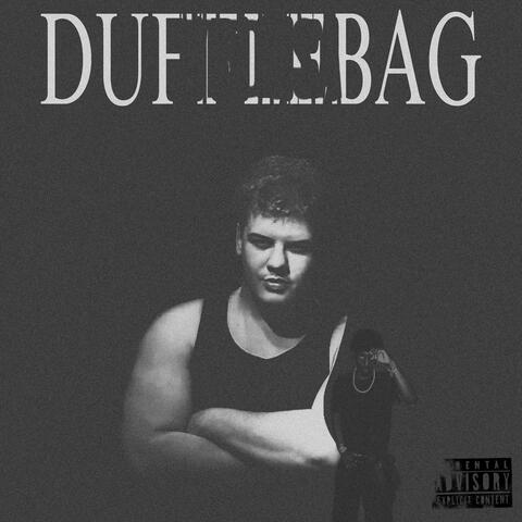 DUFFLEBAG (feat. Smoovebabyb)