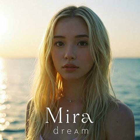 Debut Mini Album『Dream』
