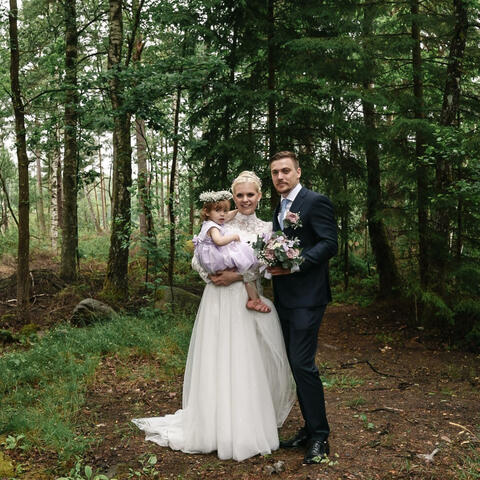 William & Jennifer & Novalie (feat. MOJA WALLNER)