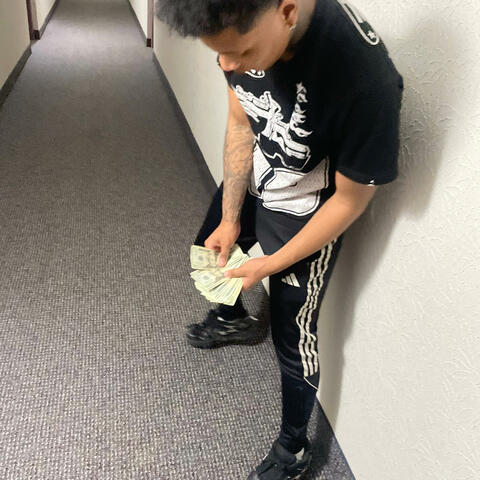 Movie (feat. Lil Geo)