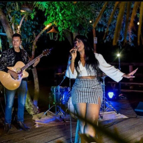 Todo mundo menos você / Esqueça-me se for capaz (cover)