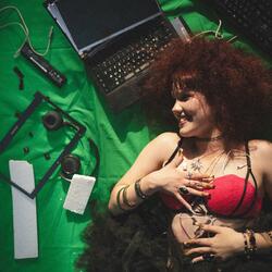 Цифрова дівчина