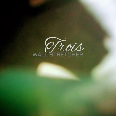 Trois