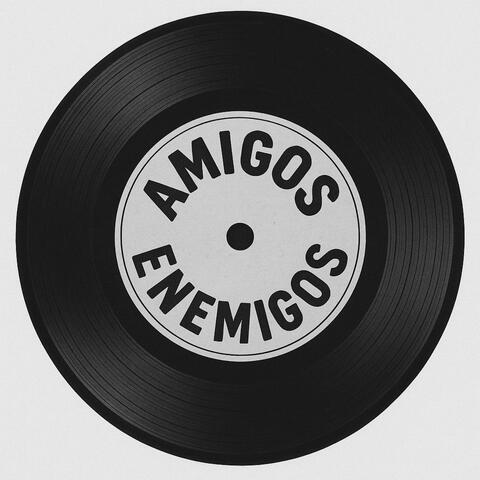 Amigos y Enemigos (Visualizer)