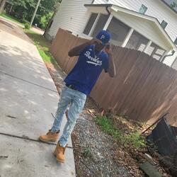 Entangling (feat. TrellyTrell & Young Rell)