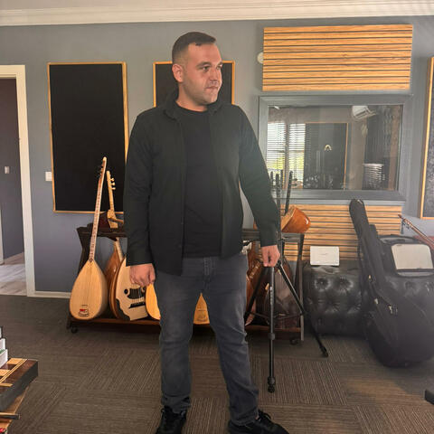 Onur Yeşilyurt Gönül İster Üşüme