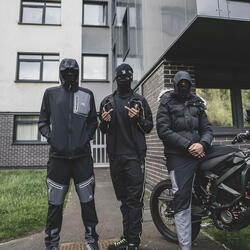 LD15 - Diamonds And Pearls