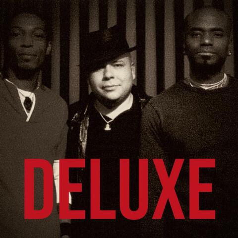 DELUXE