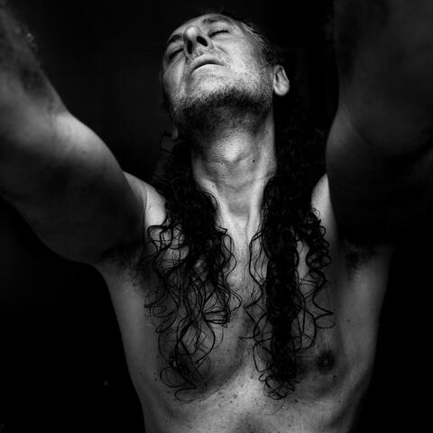 Pompa pompa la musica (oggi voglio ballare nudo)