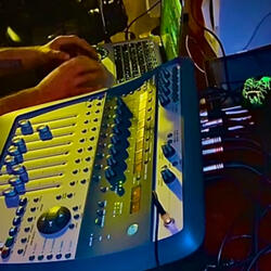 To late (Radio Edit)