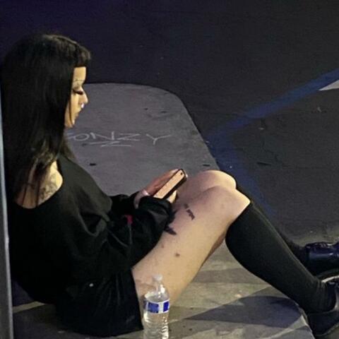 lovedalife (idkdisgirl)