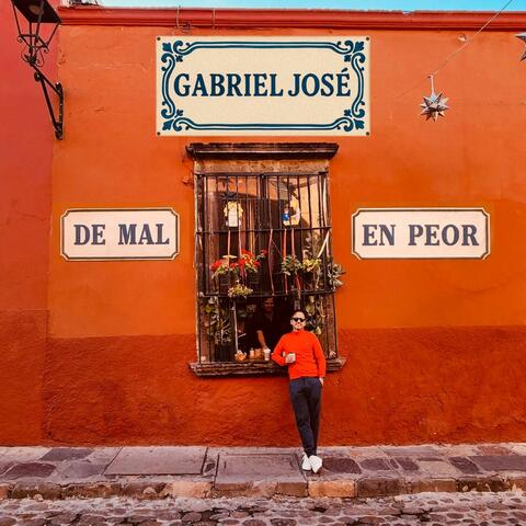De Mal En Peor