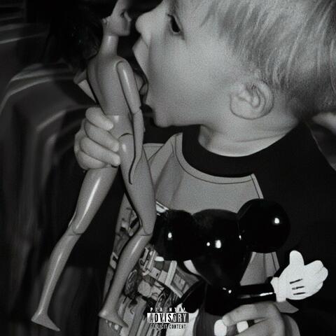 MIATA (feat. Joe Summers)