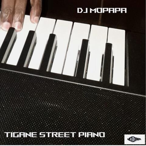 Tigane Street Piano