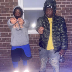 Catch A (B)ody (feat. Trappluvzee)