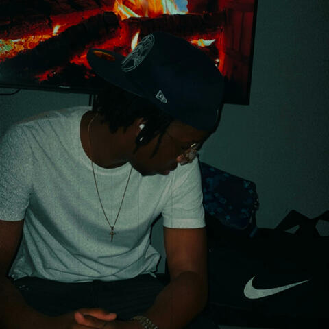 Fake trapper-_ (king A)