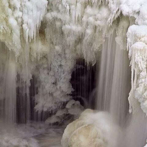 ხელნაკეთი ანგელოზი꧂