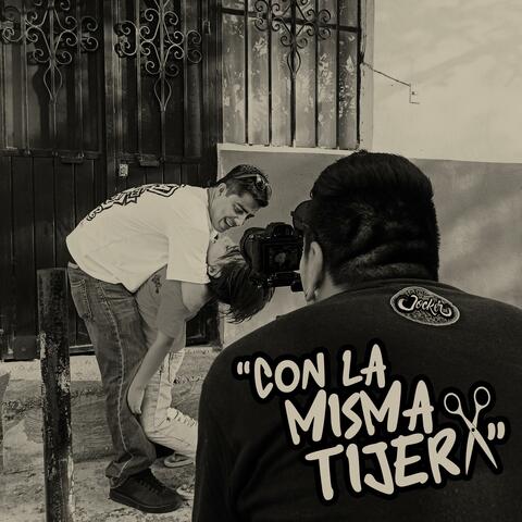 Con La Misma Tijera (feat. Karla Borja & Magic Lyon)