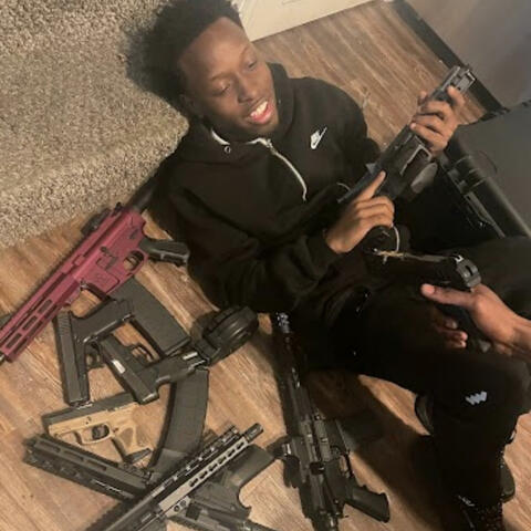 Fry em up (feat. Devo2rr)