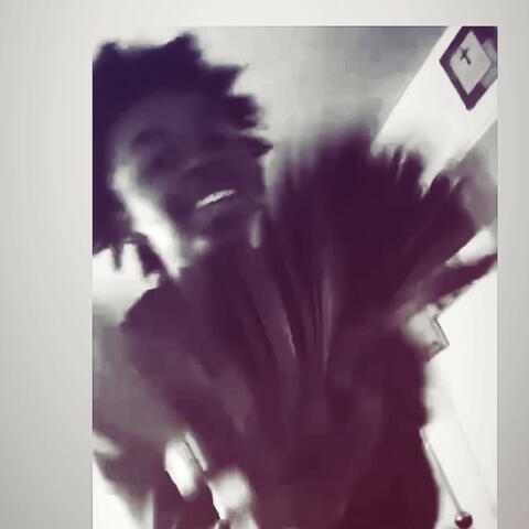 bad and she know it (feat. 4poundonnat)